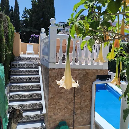 펜션 Piscina Privada